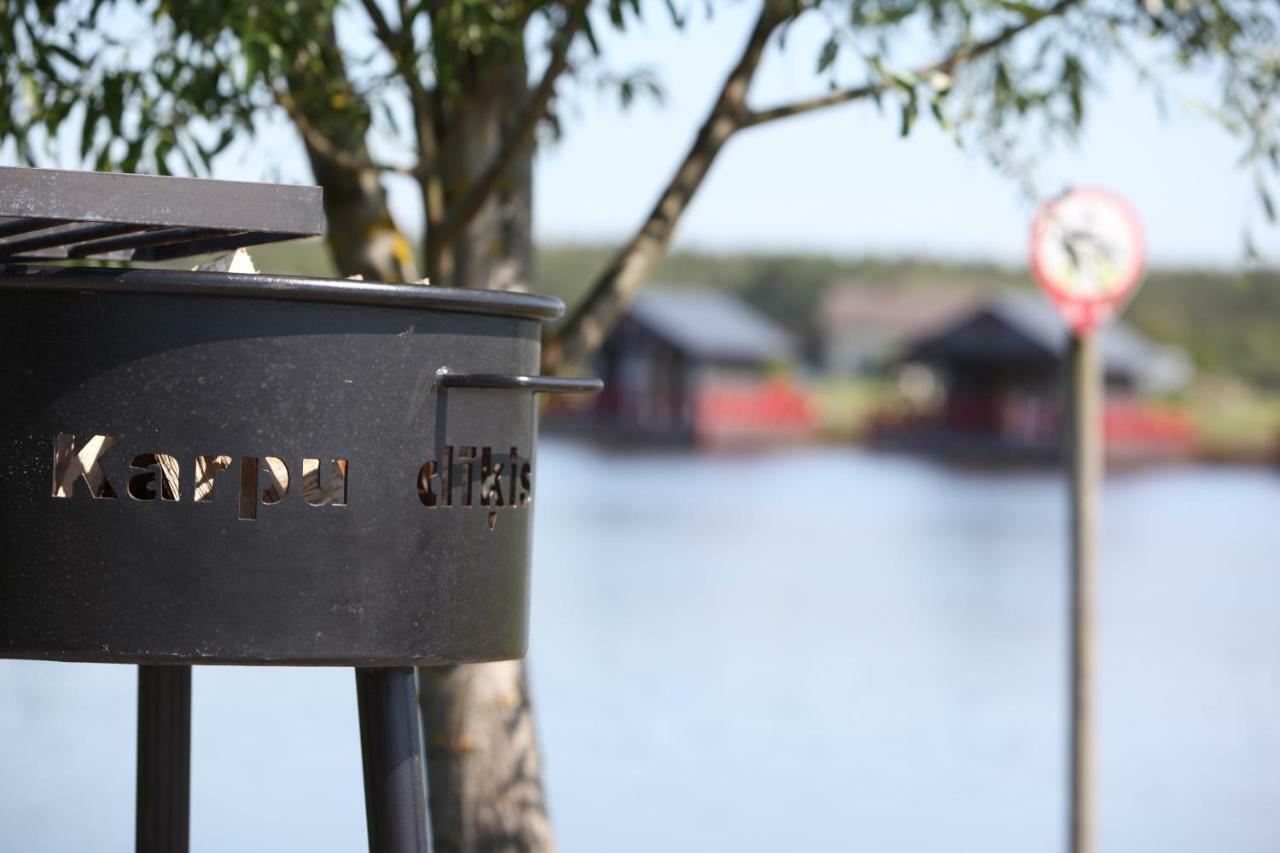 Karpu Dikis-Kempings Viesites Jaunmārupe Buitenkant foto